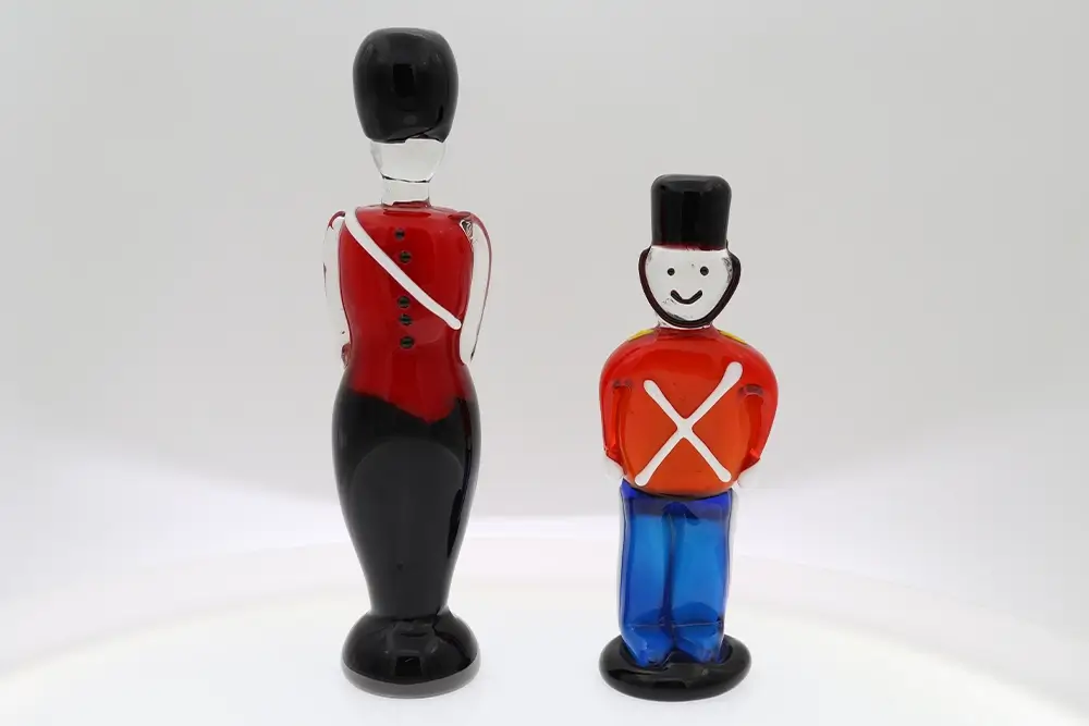 Characters & Figurines