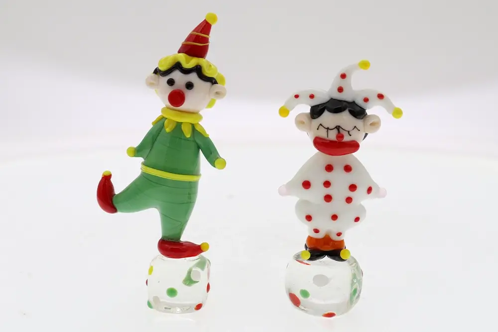 Characters & Figurines